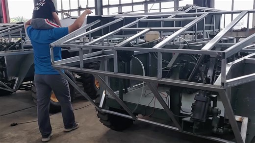 #军事模型 8轮运兵装甲车制作后期展示