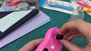 Rotary Cutter for Fabric, 45mm and 28mm Rotary Cutters Kit with Extra 10 Blades, Ergonomic Rolling Cutter with Safety Lock, Suitable for Leather, Crafting, Sewing, and Quilting Fabric (Blue)