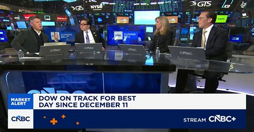 Expect double-digit EPS growth in 2026, says Hightower's Stephanie Link