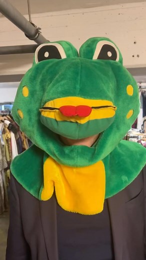 Markus Söder on Instagram: "Ein bisschen Spaß muss sein: Kostümprobe für Veitshöchheim… Welche Verkleidung es bei der Fastnacht in Franken wohl wirklich wird?  #fif #fastnachtinfranken #fasching #franken #bayern"