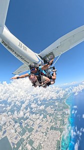 22M views · 779K reactions | Some moments can’t be explained, only felt  #skydiveplaya #adrenaline #whattodoinplayadelcarmen #vacation #beachvibes #airplanes #fun #tandemskydive #thrill | Skydive Playa | Facebook