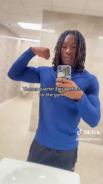 shaygo.revs (@shaygo.revs)’s video of quarter zips