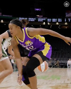 UConn chemistry class 🧪 #TakeCover | Seattle Storm