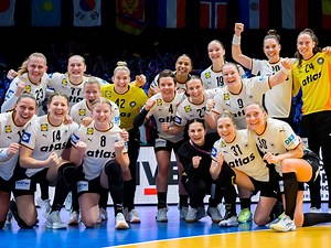 Handball-WM der Frauen: Dortmund feiert die deutschen Handballerinnen nach WM-Silber im Rathaus
