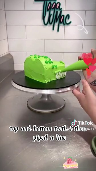 Crocodile Cake Hack: Easy DIY Decoration Ideas