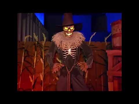Animated 8 1/2' Scarecrow - TheHorrorDome.com