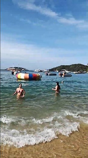 🇧🇷 Búzios The Saint-Tropez of Brazil in Rio de Janeiro - João Fernandes Beach 🌊