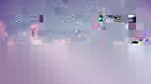 Dito lang ako - Jenzen Guino (Official Lyric Video) This song is all about a guy who loves this girl very much that he is willing to do everything for the girl to fall in love with him. Yung tipong di siya magsasawang mahalin ka, pakiligin, haranahin ka, at nangangakong maghihintay sayo palagi kahit walang kasiguraduhan. Sa lahat ng taong nagmamahal, wag kayong sumukong magmahal. Darating ang panahon na magiging worth it lahat ng ginawa mo para sa kanya. Composed & Arranged By: Jenzen Guino Musi