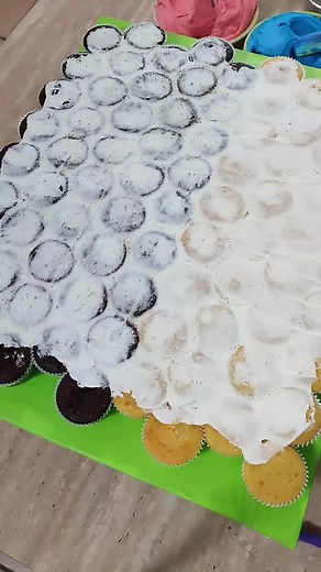 Jurassic World Dinosaur Cupcakes and Cake Decorations