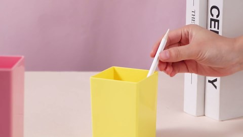 4 Pcs Classroom Magnetic Storage Boxes with Write Wipe Labels Magnetic Storage Containers Plastics Pen Holder for Classroom Whiteboard Dry Erase Board Refrigerator Supply(Colorful)