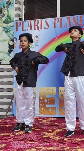 Lazy dance by boys on MERA JUTA HAI JAPANI #annualday #oldisgoldsongs