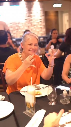 3.8K views · 62 reactions | Deaf friends talk and sign language is nice to see everyone. . . . #StarsEverywhere #deafcommunity #deafawareness #deaf #deafeducation #friends #worldwide #friendship #storytelling #storyteller #story #wine #everyone #virals #videos #viralpage | BSL Friend Sing DEAF | Facebook