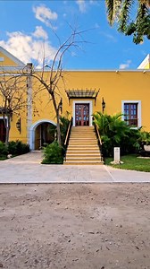 Estoy en el hotel de Mérida, que es una hacienda histórica y, a su vez, un exclusivo resort urbano. Hacienda Xcanatun, Angsana Heritage Collection, se encuentra entre los únicos dos hoteles en el mundo que forman parte de Angsana Heritage Collection, una marca de Banyan Group. El hotel se ubica en una hacienda del siglo XVIII, situada en el norte de Mérida, Yucatán, una de las ciudades más hermosas de México. La restauración realzó el esplendor de una de las haciendas de henequén más icónicas de