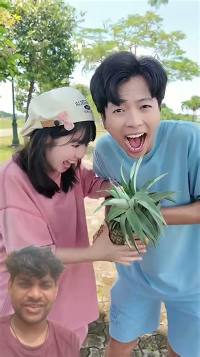 Expectation vs Reality: Couple Kissing ...SC - Testing the Viral Pineapple Hack: Does it Work