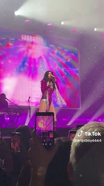 Marina and the Diamonds: Bubblegum Bitch Overview