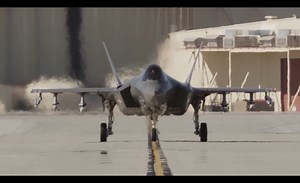 F35美帝璀璨之花！最美的工业设计！垂直起降这才叫做战斗机！