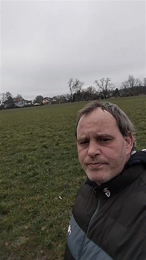 Puma🇨🇭Chira🇨🇭 (@pumachira6)’s videos with Kiss Me Quick - Elvis Presley