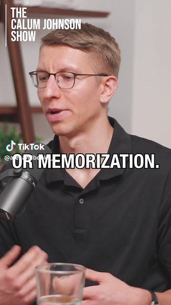 When reading books focus on application over memorization. Take notes while reading, identify the most important lessons, then go and apply what you’ve learned. Do you agree with these tips? 💬