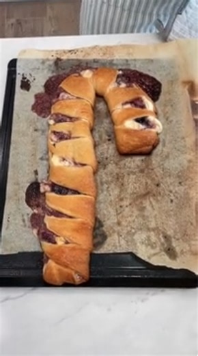 Easy baked snacks that kids love and moms can make fast