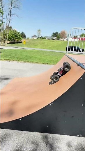 Is the Arrma Kraton 6S EXB the Coolest RC Truck Ever?