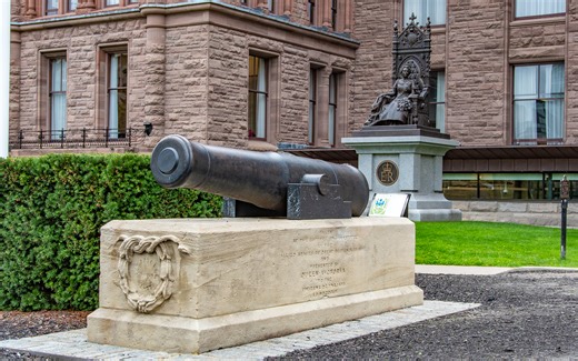 Free ROMWalk: Queen's Park - Monuments in Memory
