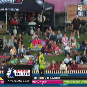 "Works it off her legs for six!" Ellyse Perry has always been phenomenal at clipping off her legs and continued to show that tonight. 💥 STEEL BLUE Boots Steel Blue Boots. A mark of true skill. | Fox Cricket