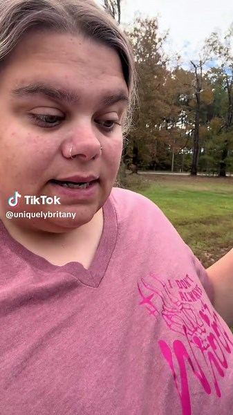 Gingerbread men for breakfast and Christmas tunes on repeat the holiday chaos has officially begun! 🎄🍩❤️ #GingerbreadSeason #FamilyBreakfast #ChristmasSpirit #BigFamilyEnergy #HolidayTraditions