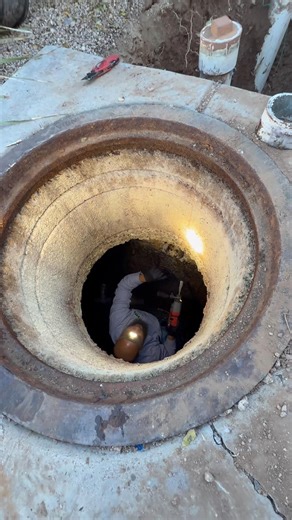 He Went INSIDE the Grease Interceptor… OSHA Was Gone 😳💀