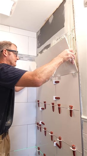 Training wheels for tile setters 🤩🤩🔥🔥 #DIY #tile #homeimprovement #bathroomremodel #bathroomremodelingteacher | Bathroomremodelingteacher