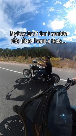 The audacity of these kids #harleydavidson #motorcycle #motorbike #bikersofinstagram #biker #harleysofinstagram #harley #2wheels1love #harleybagger | Nick Myers