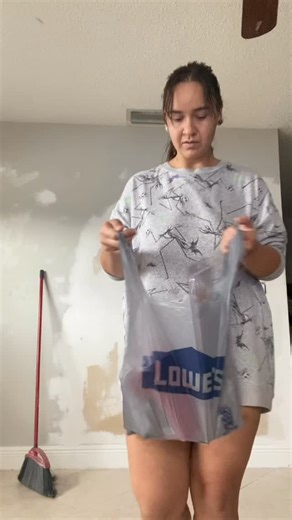 Part one of turning our master bedroom into a fully decked out art studio before the end of the year. 13 days and counting. | Stephanie Rodriguez