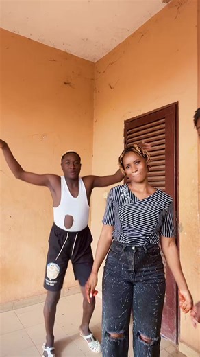 Avec mes amours 🤣🤣🤣#debloquemesvue🥲🙏🏽 #❤️ #visibilite #video #videoviral @Rendez-vous vendredi 16 heures @Sokokalamani le comédien @Diabate officiel 🤣 @PAPI NUMBER ONE7