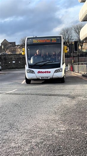 Stotts optare solo sr leaving Huddersfield #fyp #bus #huddersfield #stotts #optaresolosr