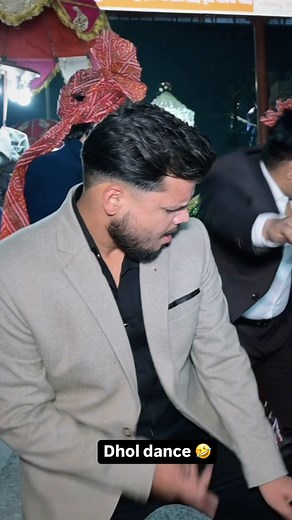 586K views · 1.8K reactions | Dhol dance 藍 . . . #reels #reelsinstagram #instagram #instagood #viral #comedy #comedyreels #funny #funnyvideos #foryou #foryoupage #trending #trend #dulha #shadi #explorepage | Govind Bhardwaj | Facebook