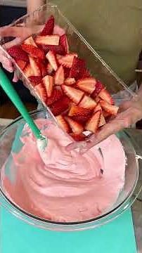 Easy Spring No bake #recipe #easyrecipe #dessert #strawberry #ambrosia