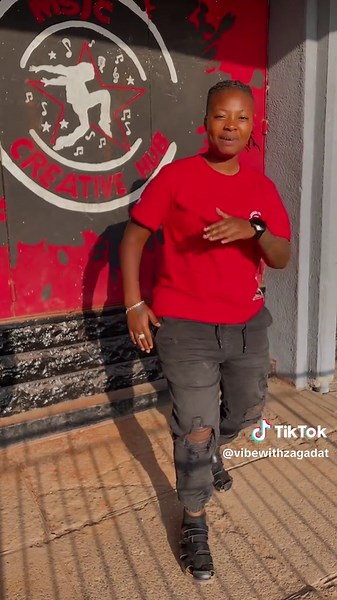 I can’t enouugh of this challenge it’s dang fire @quincy_icon @BAYANNI THE ORACLE🔱 #fyp #make @fayzah @Official tekilar💦 @Lewinsky Mwelu🫧