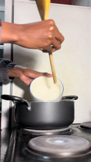 Cooking with Tins: Easy Recipes at Home