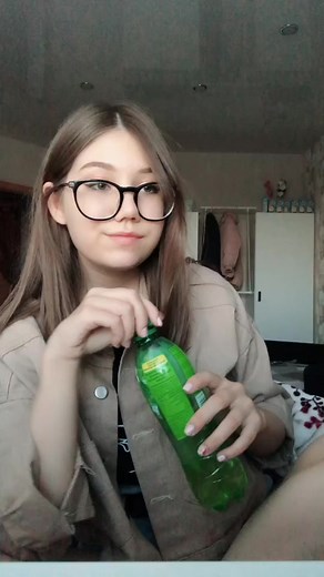 Не важно в каком году ты родился,мы все одинаково знаем текст этой песни