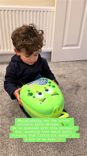 @My Carry Potty has the cutest portable potty designs 🦖💚 We’re obsessed with this dinosaur one, anything that makes potty training that little bit easier is a win in my book 🤞🏼