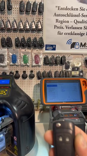 Autoschlüssel Service Autoschlüssel Nachmachen #wangenimallgäu #opel #opelmokka #autoschlüssel #memmingen #ravensburg #lindau #bregenz #lindaubodensee #tettnang #kempten | Schlüsselservice Wangen i.A.