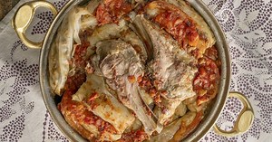 Beyaz Lahanayı Sevmeyenlerin Bile Afiyetle Yiyeceği Kadar Lezzetli 11 Farklı Lahana Tarifi - Yemek.com