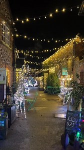 Sparkle Season 🤝 Holt Every corner glows and every window smiles. Christmas has come to town and Holt in Norfolk is shining brightly 🎄 #Holt #Norfolk #EnjoyingNorfolk #Christmas2025 #ChristmasVibes #NorfolkChristmas #ChristmasInNorfolk | Enjoying Norfolk