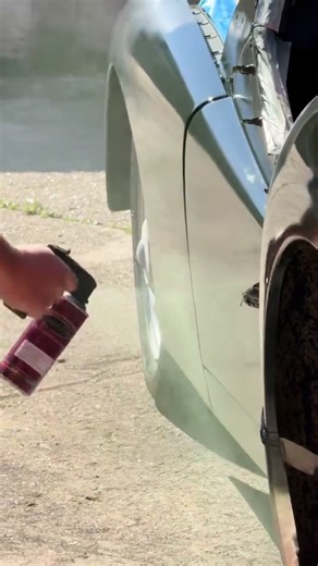 Revitalize Classic Cars with Spray Paint Projects