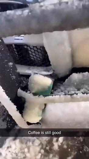 Diesel Dudes on Instagram: "There’s a lot going on in this video!  ————————————————— Owner: andrew_reed1 tik tok ————————————————— Subscribe to @that_diesel_dude on YouTube ————————————————— #cummins #duramax #powerstroke #dieselpower #powerstrokenation #duramaxdiesels #cumminsdiesels #diesel #dieseltrucks #trucklife #dieselnation #diesellife #ford #trucknation #lifted #liftedtrucks"