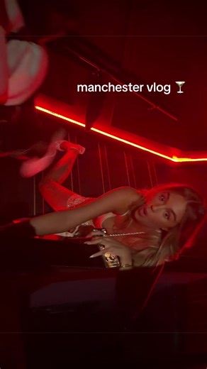 Messy Manchester Vlog: Girls' Night Out!