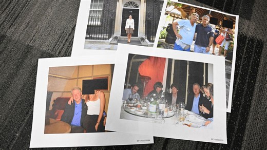 Clinton, Michael Jackson, Mick Jagger… des célébrités apparaissent dans les documents Epstein partiellement dévoilés - RTBF Actus