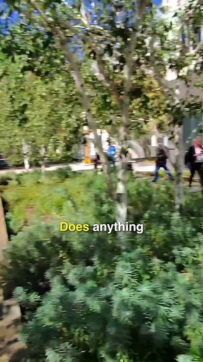 We tried the new Ray-Ban Meta smart glasses. The future is officially here. #rayban #meta