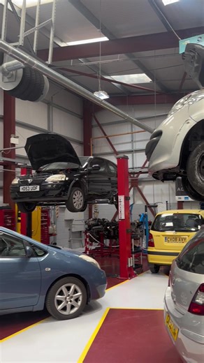 Discover Our Automotive Engineering Workshops Tour