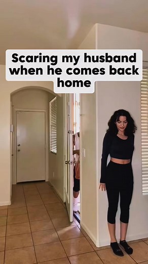 26K views · 569 reactions | hahahahaha 藍藍藍 videos funny https://www.tiktok.com/@yummyus168 #scareprank #scarepeople #funnyprank #funnytiktok #trynottolaugh #prank #trending #fyphahahahahahahahahaha | Funny Top Us | Facebook