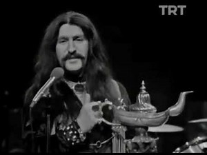 Barış Manço - Eğri Büğrü Klibi (Uzun Versiyon) HQ